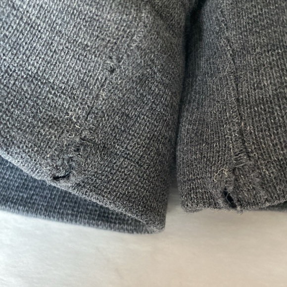 Vineyard Vines, boys, XL, grey, 1/4 zip pullover - Picture 6 of 6